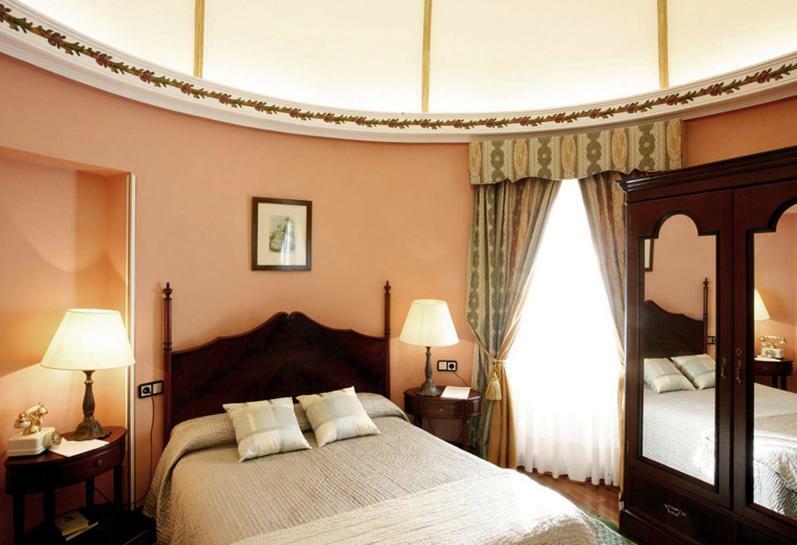 Hotel Palacete Penalba Кастрополь Экстерьер фото
